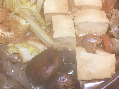 鶏レバーのすき焼き鍋。